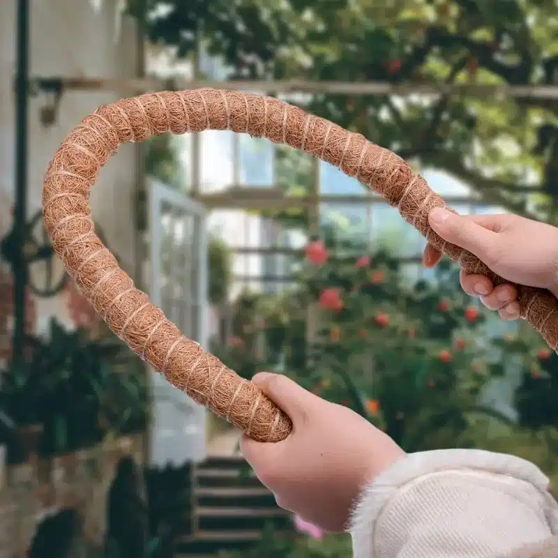 מוט תמיכה גמיש מסיבי קוקוס - עמוד קוקוס ננעץ המספק תמיכה לצמח מטפס