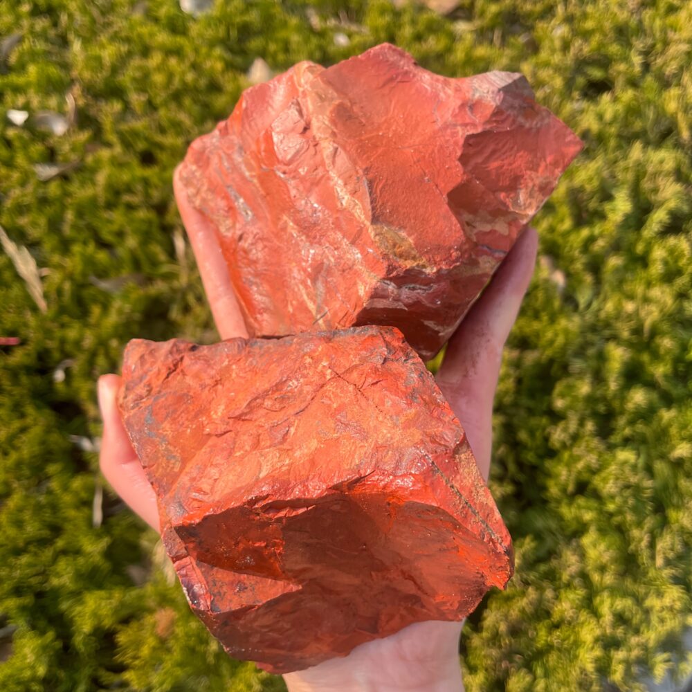 product-fancy-4a2aaef8-1177-46b1-a39b-d171fea6e39a אבן Red Jasper אדומה טבעית גדולה לעיצוב ויצירה בגדלים שונים