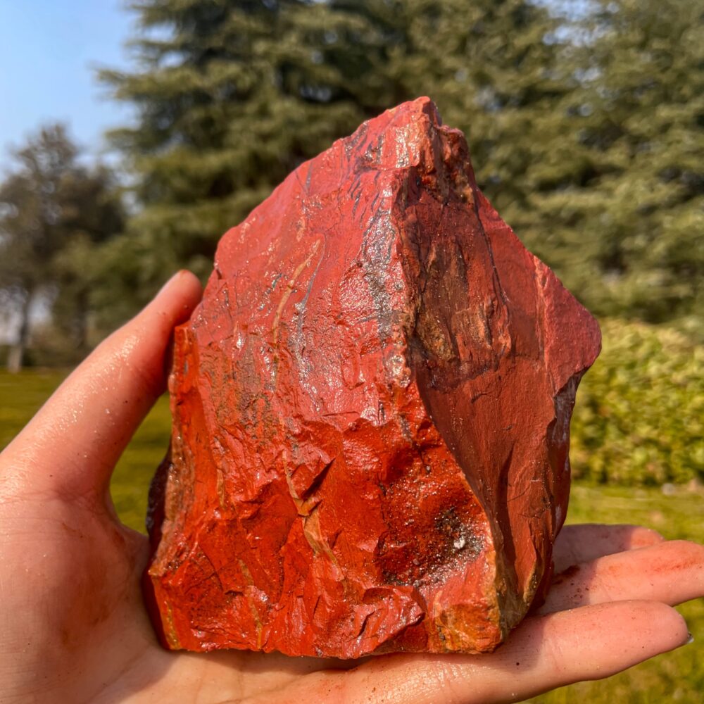 product-fancy-d726cfc3-20ec-42c0-9906-504dd1ea4afa אבן Red Jasper אדומה טבעית גדולה לעיצוב ויצירה בגדלים שונים